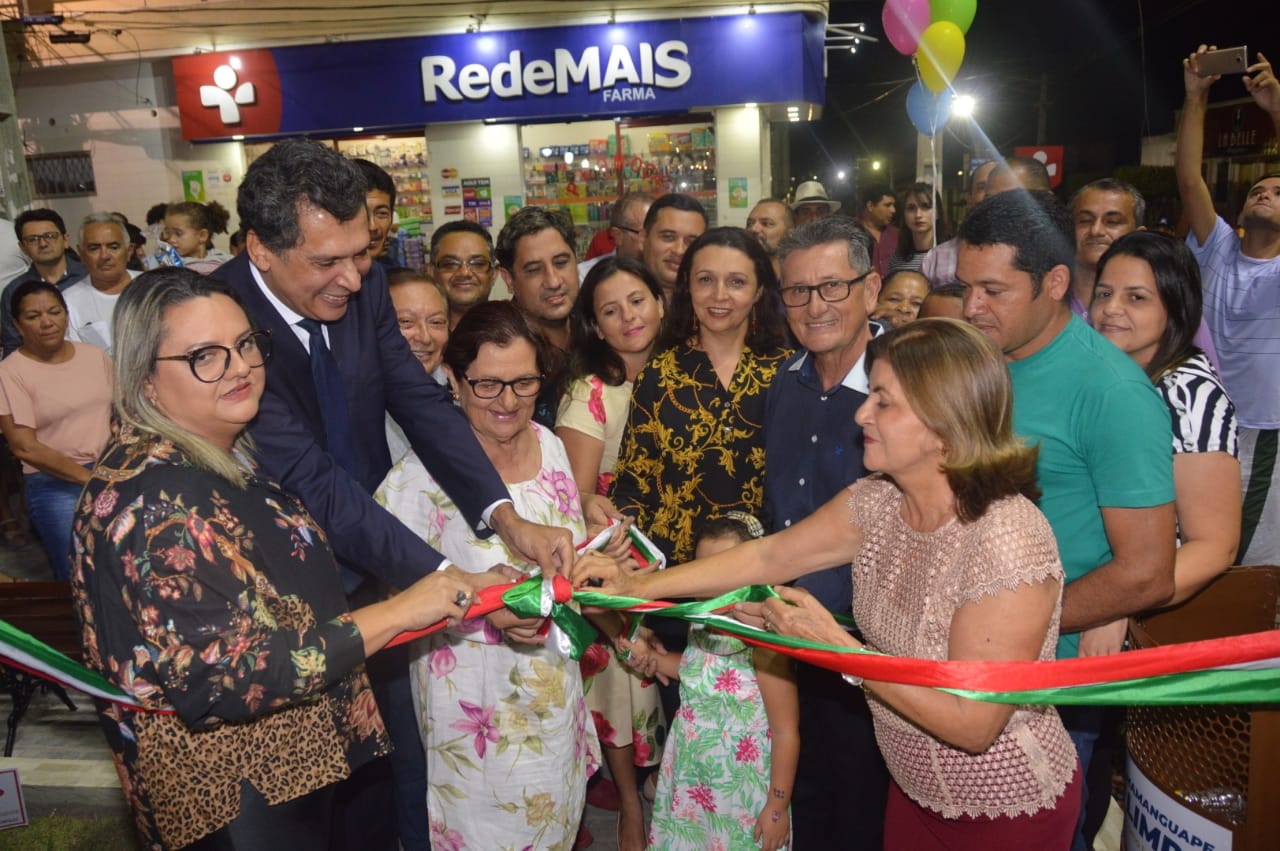 Prefeitura inaugura no Centro da cidade a Alameda Antônio de Araújo Macedo