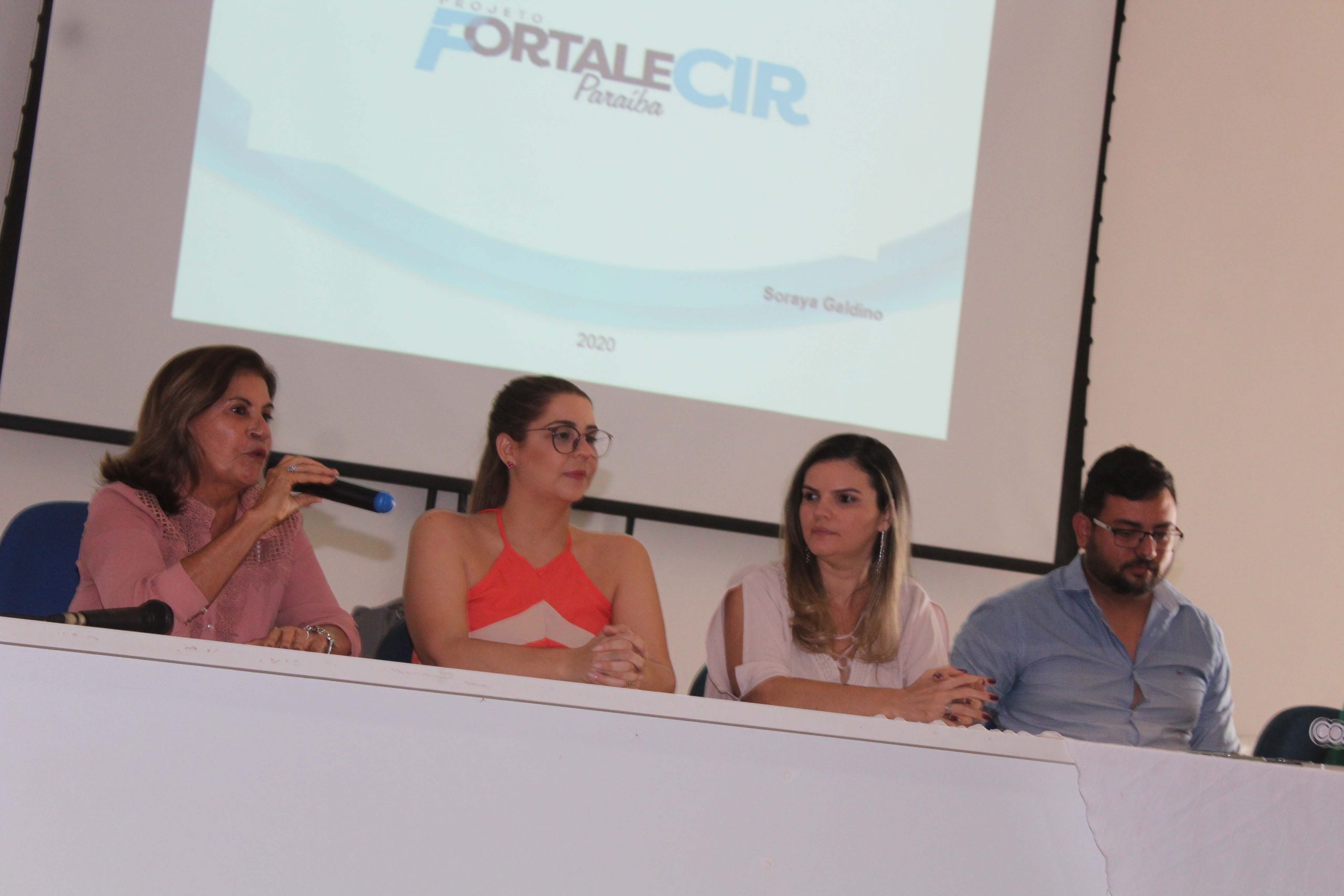 Prefeitura de Mamanguape sedia reunião para lançamento de projeto para regionalizar atendimento de saúde