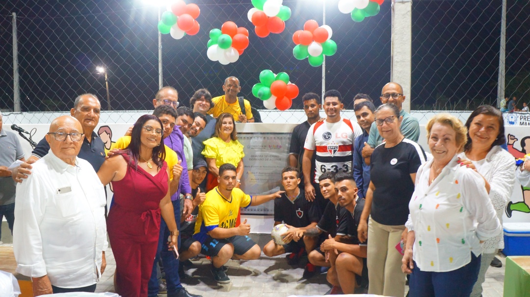 Prefeita Eunice inaugura Quadra Poliesportiva Severino Germano no bairro Cidade Nova