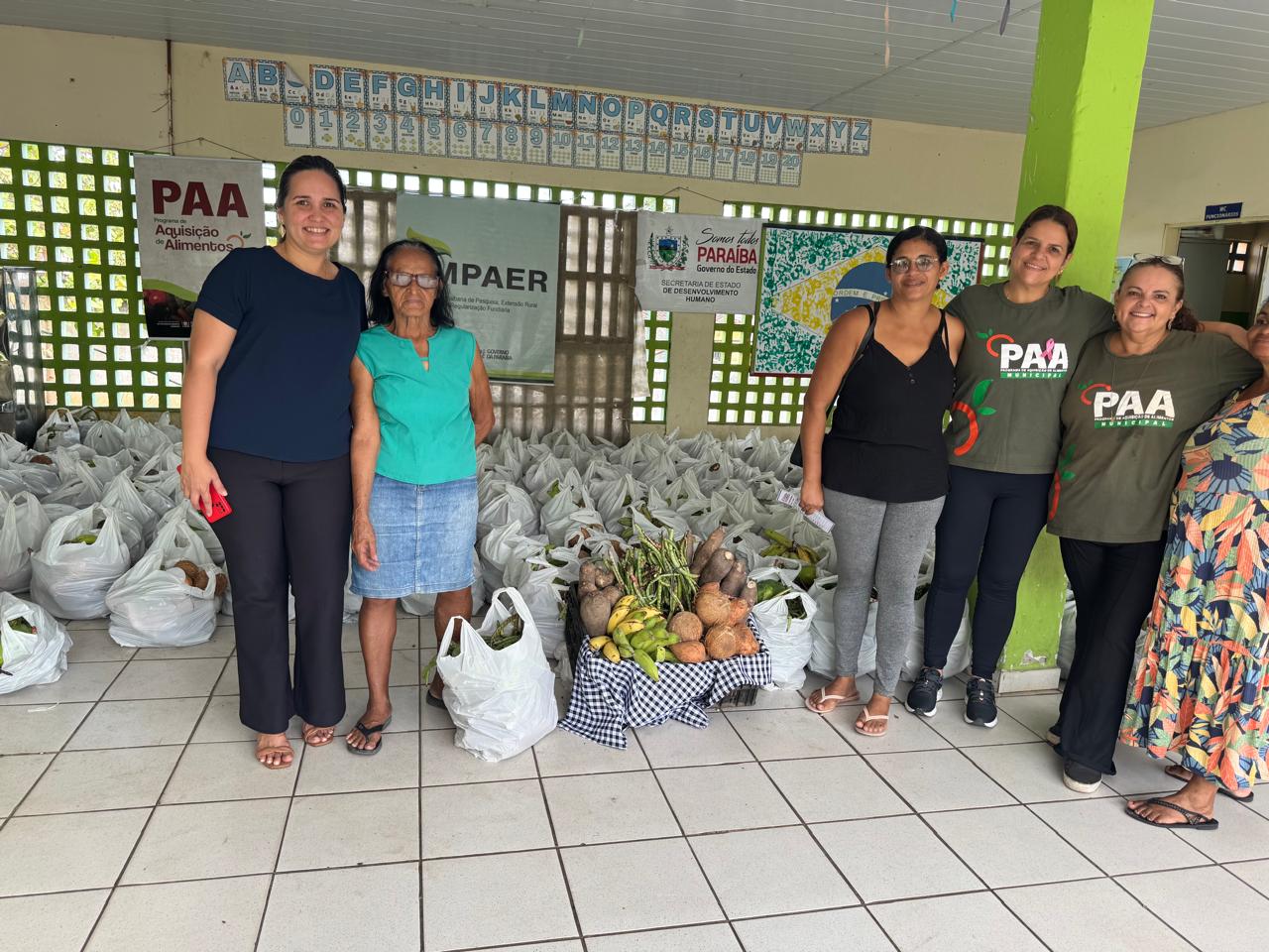 Prefeitura de Mamanguape realiza a entrega de 10 mil quilos de alimentos do PAA em parceria com o Governo do Estado