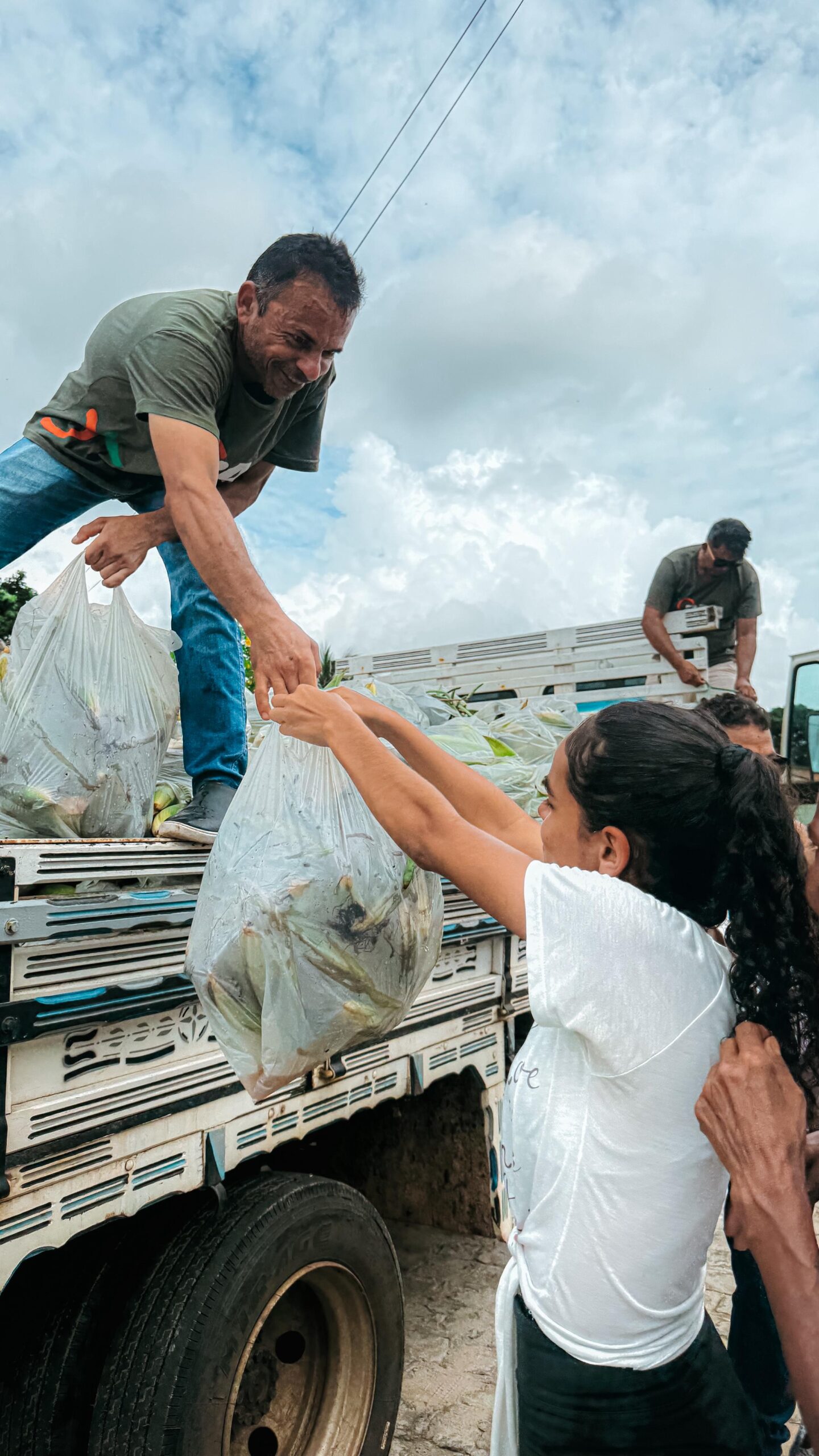 Prefeitura de Mamanguape realiza PAA Delivery e leva cerca de 15 toneladas de alimentos para famílias do município